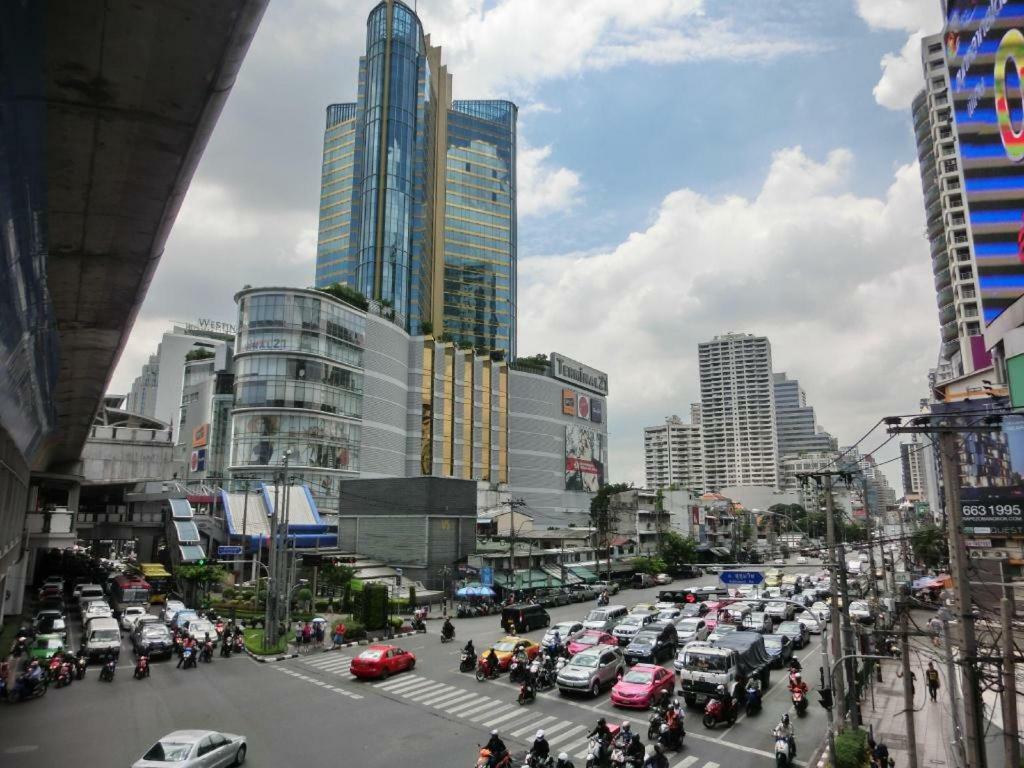 Beebedz Vandrehjem Bangkok Eksteriør billede