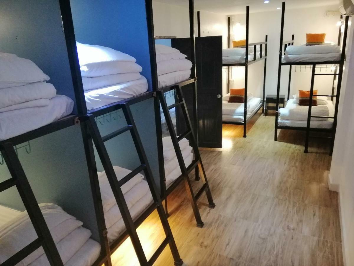 Beebedz Vandrehjem Bangkok Eksteriør billede